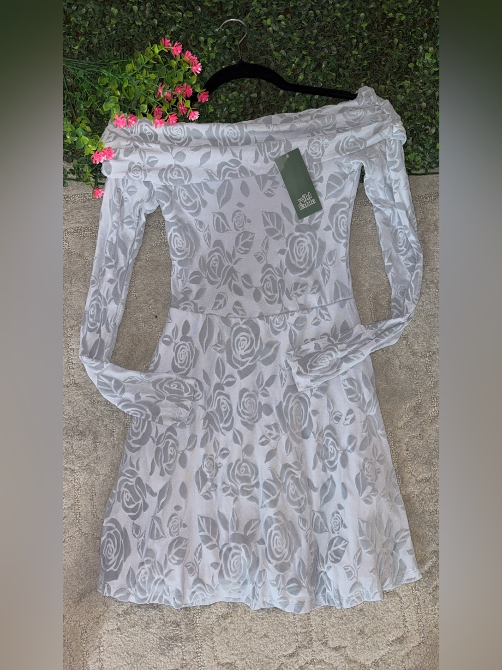 wild fable Light Gray Rose Lace Off-Shoulder Long Sleeve Dress